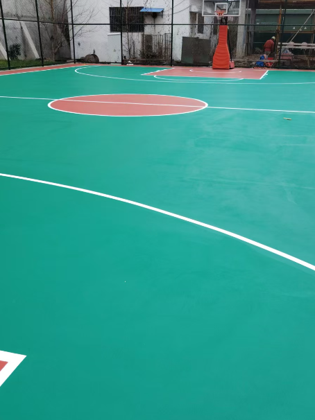 泾县 球场长期使用易出现地面开裂